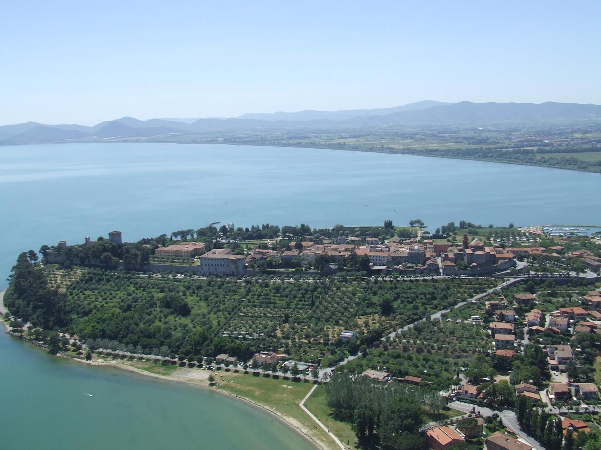 Badiaccia Village Camping Castiglione del Lago Esterno foto