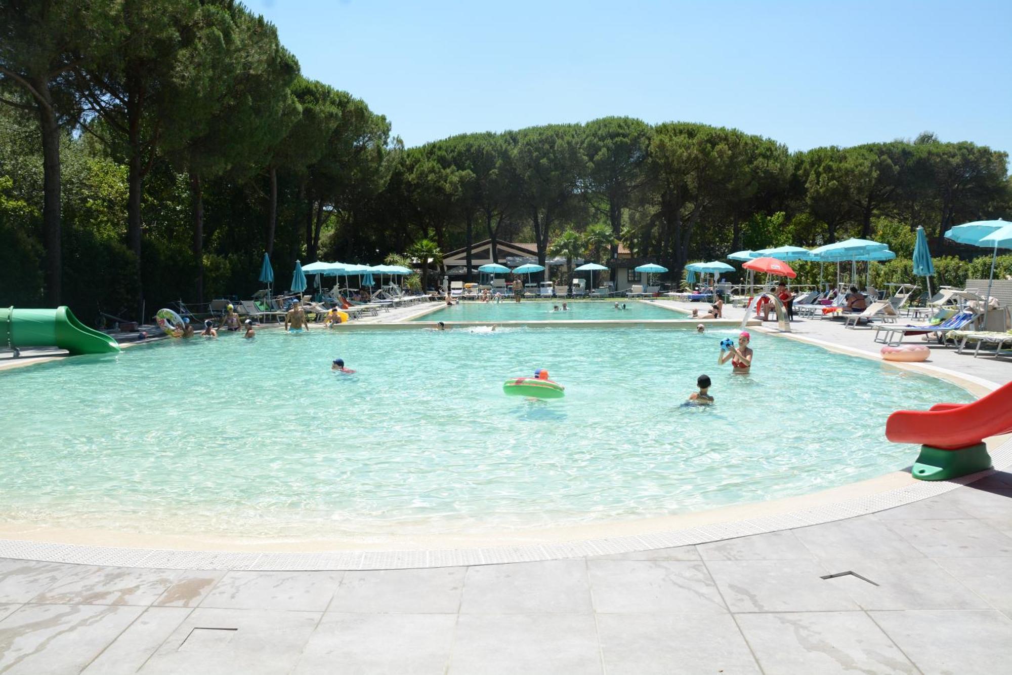 Badiaccia Village Camping Castiglione del Lago Esterno foto