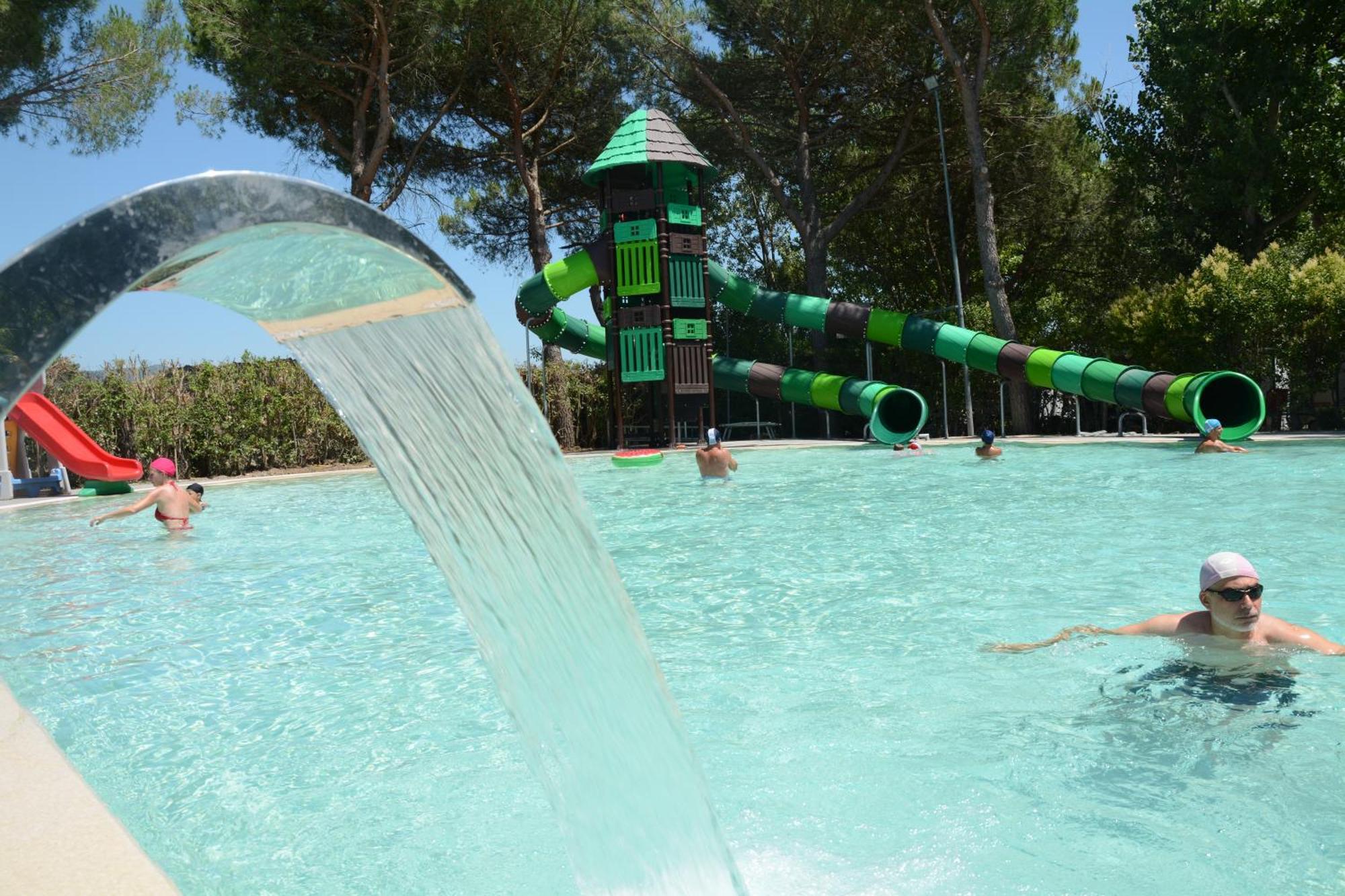Badiaccia Village Camping Castiglione del Lago Esterno foto
