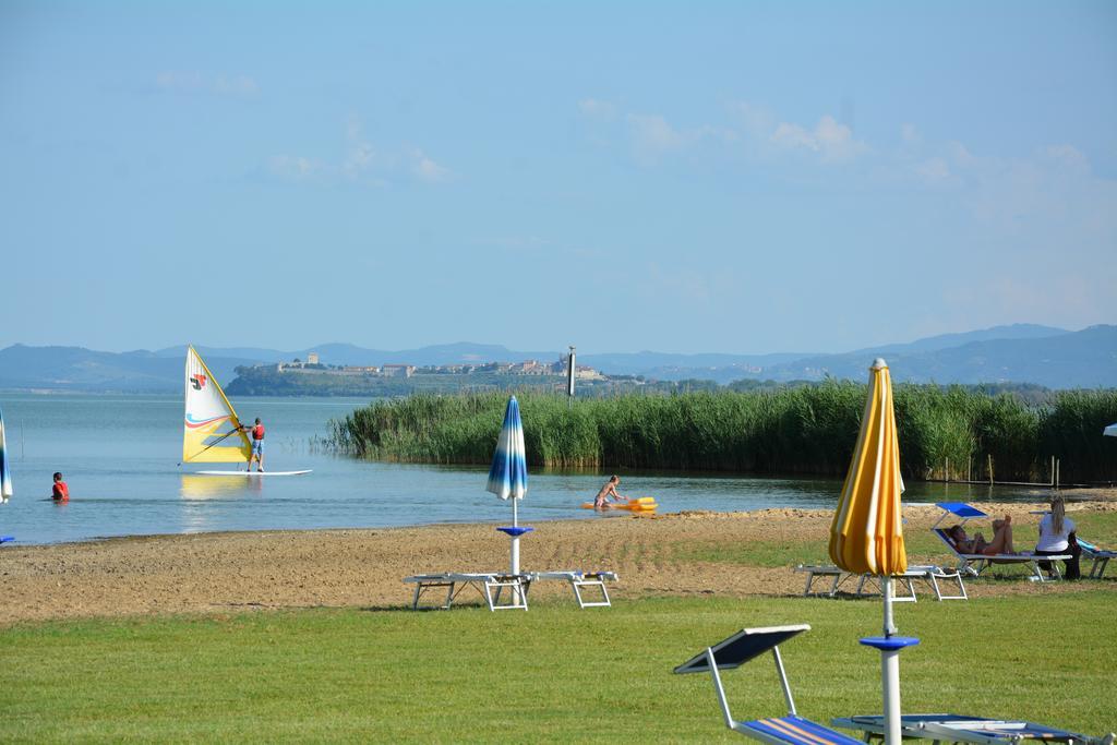 Badiaccia Village Camping Castiglione del Lago Esterno foto